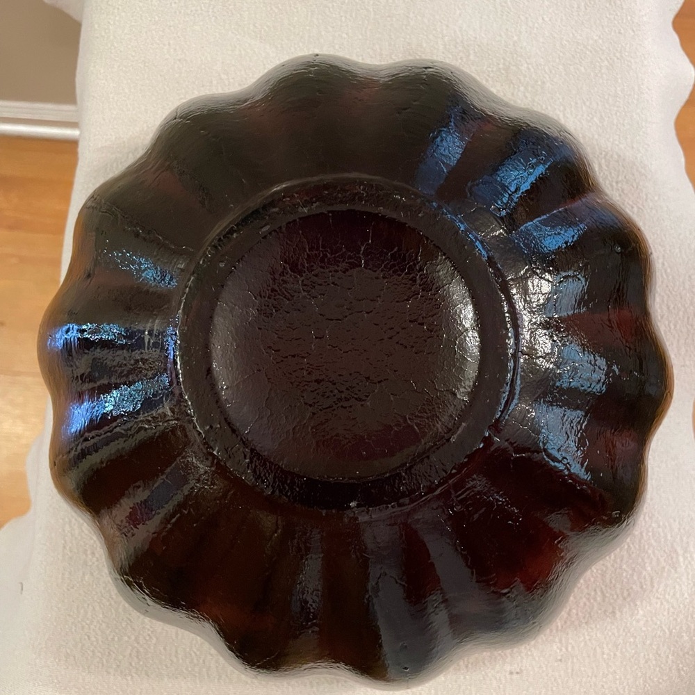 BLENKO GLASS   Blenko Amethyst Lotus Flower bowl.  Purple Scalloped Glass Bowl. - Picture 3 of 8